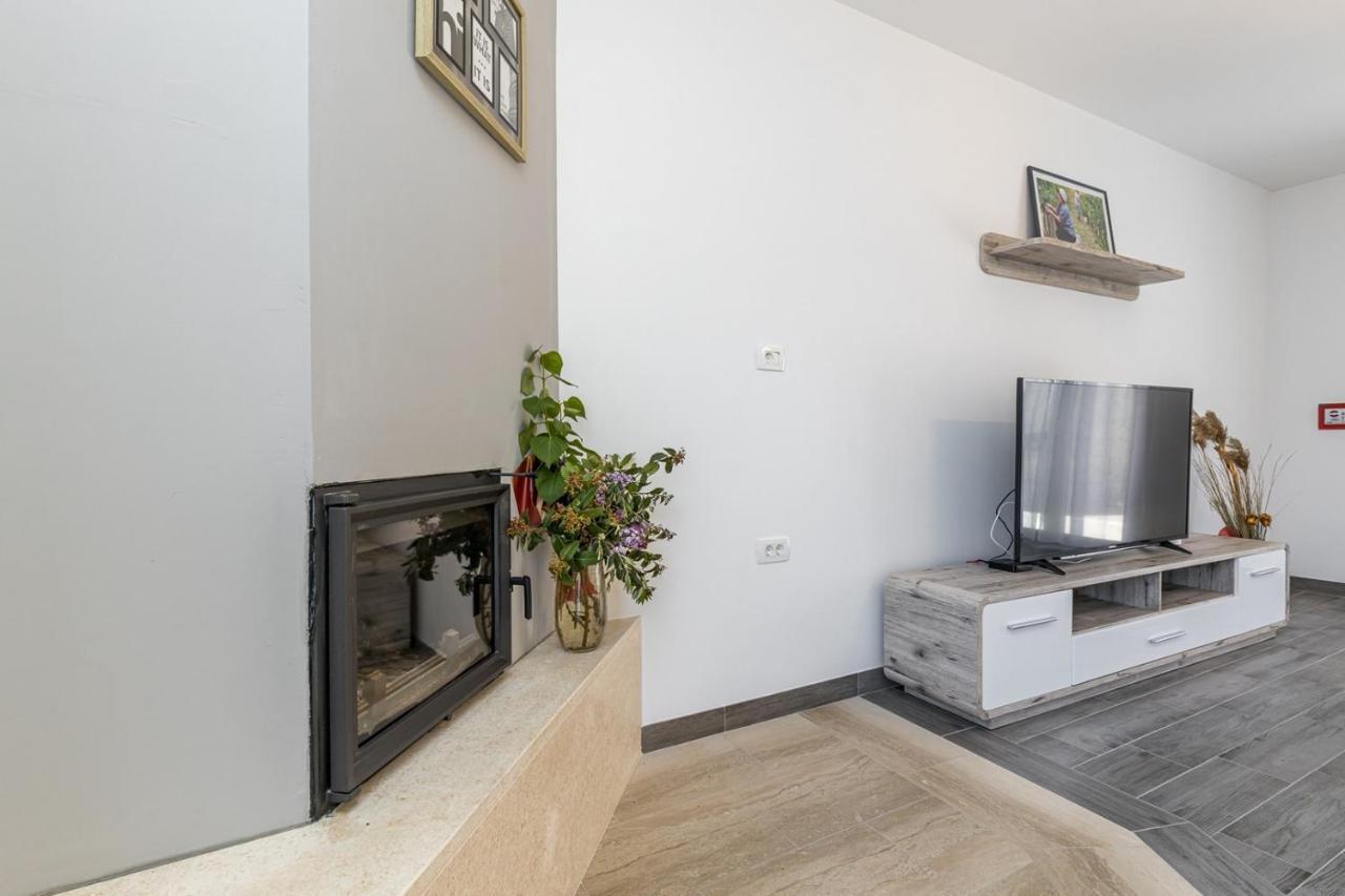 Holiday House Lidia I Rina Pićan المظهر الخارجي الصورة