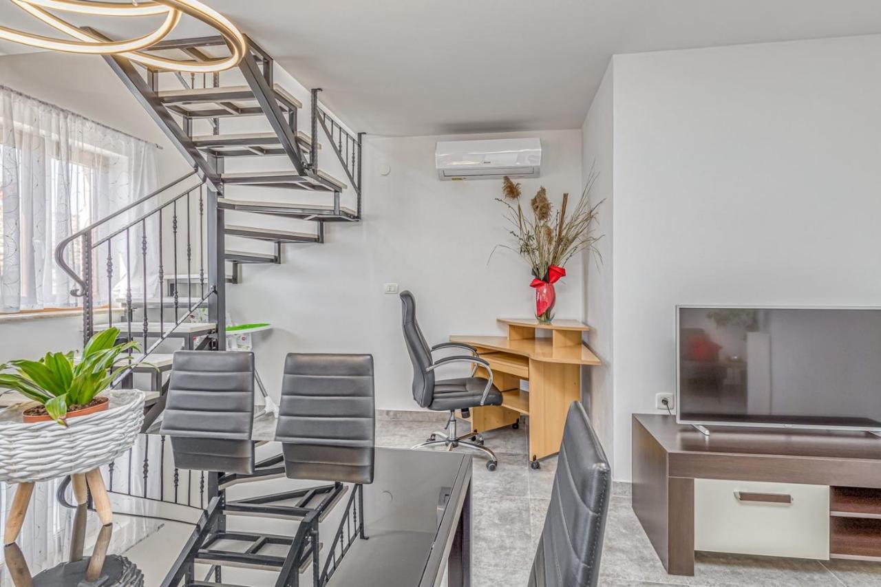 Holiday House Lidia I Rina Pićan المظهر الخارجي الصورة