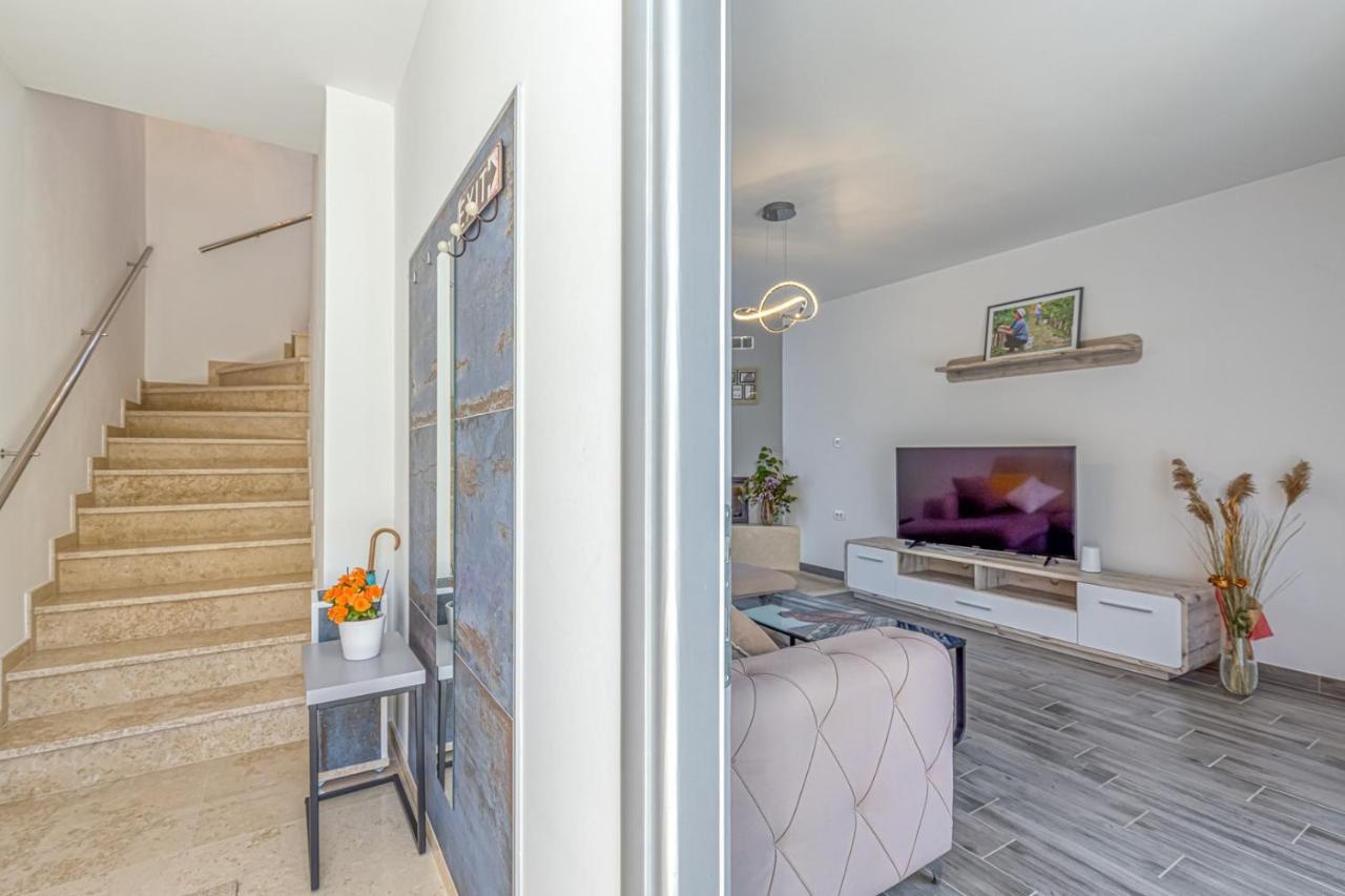Holiday House Lidia I Rina Pićan المظهر الخارجي الصورة